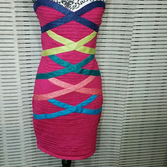 Forever 21 Dresses & Skirts - Strapless Dress.
